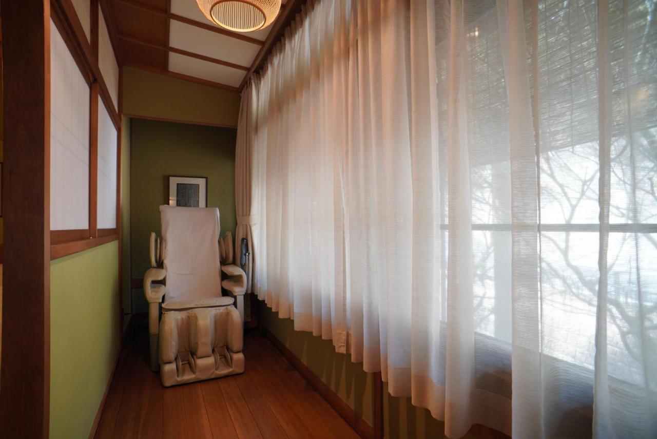 Hotel Arima Onsen Tocen Goshobo à Kōbe Extérieur photo A room at a Japanese onsen