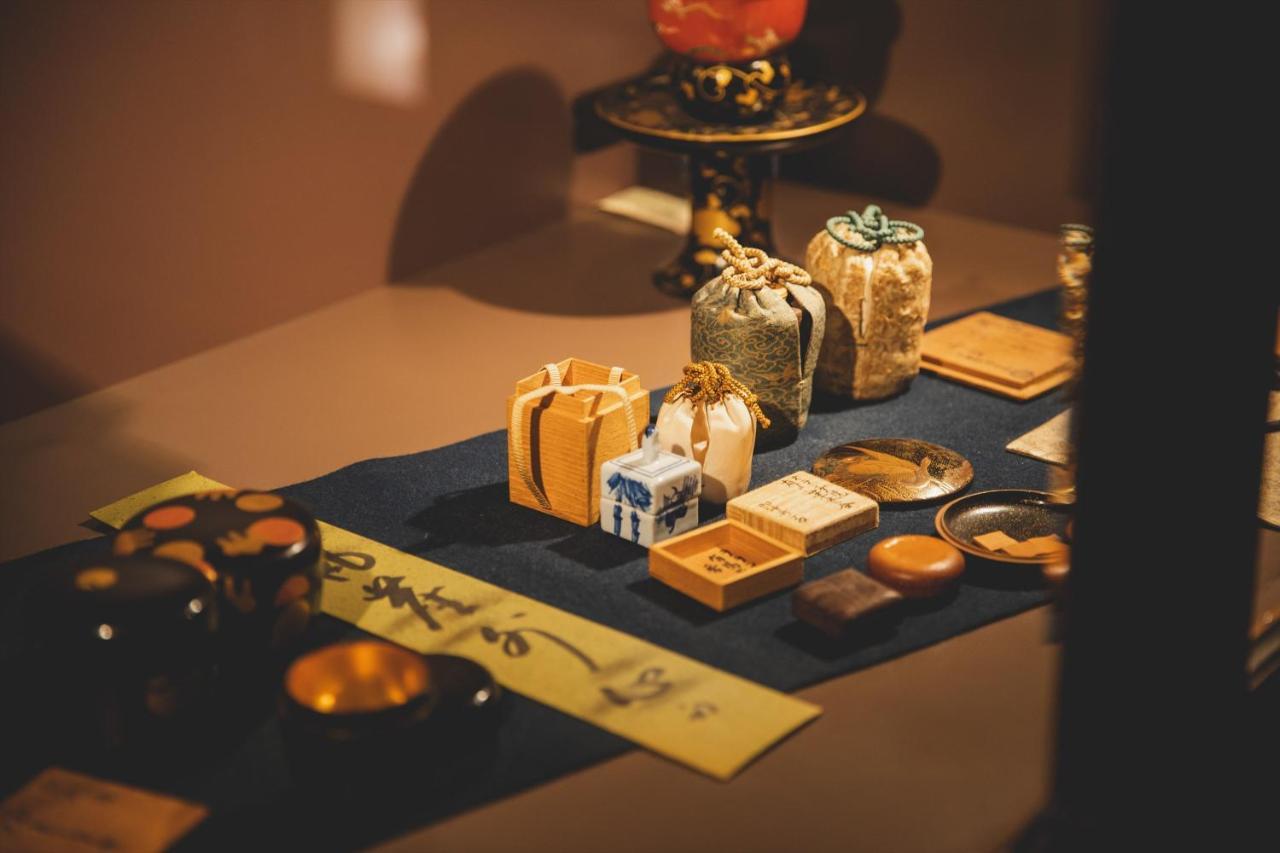 Hotel Arima Onsen Tocen Goshobo à Kōbe Extérieur photo A set of Chinese tea utensils