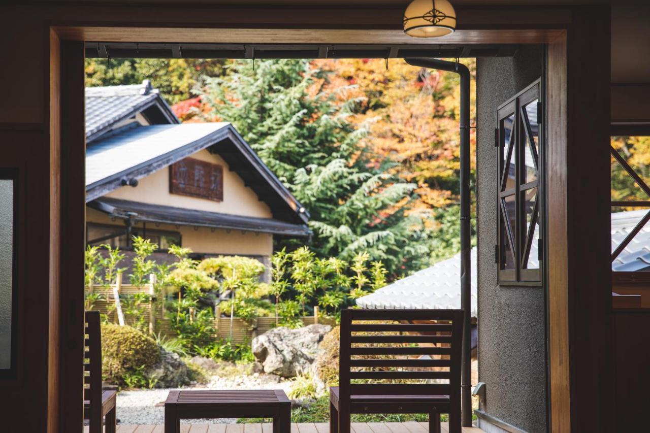 Hotel Arima Onsen Tocen Goshobo à Kōbe Extérieur photo A view of the garden from the main house