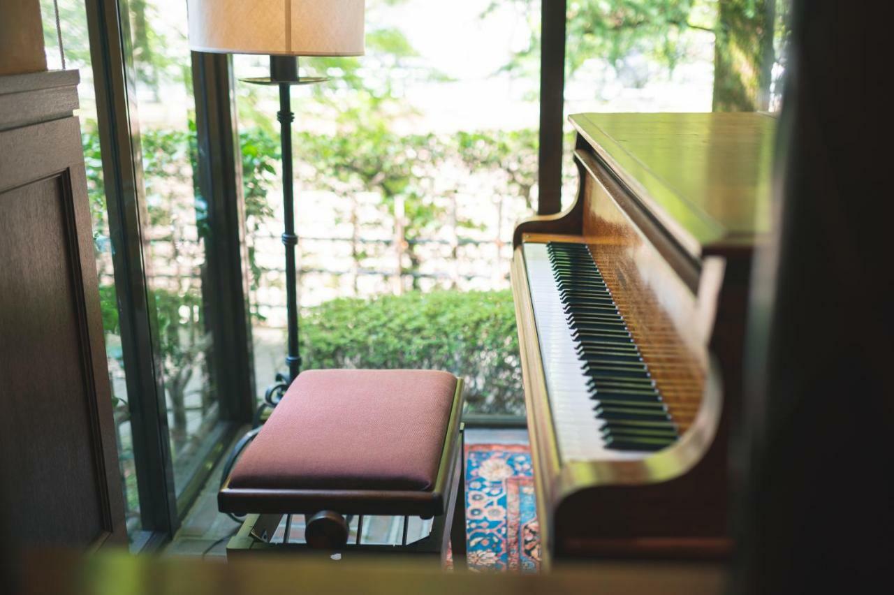 Hotel Arima Onsen Tocen Goshobo à Kōbe Extérieur photo Piano in the lobby